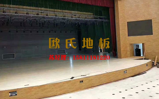 因?yàn)檫@些，選擇了舞臺(tái)運(yùn)動(dòng)木地板