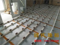 體育籃球木地板日常養(yǎng)護注意事項